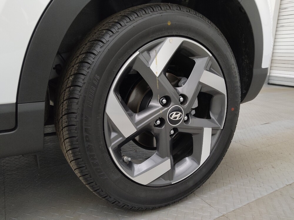 2025 Hyundai Venue in Albuquerque, NM 87123 - 18121818 31