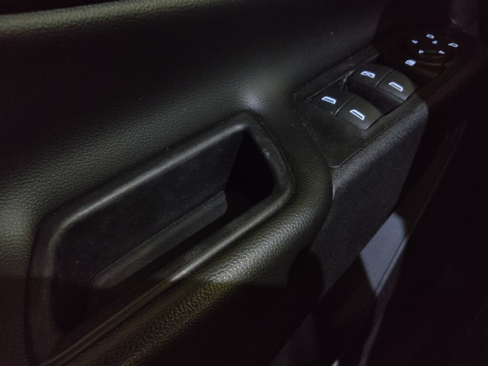 2018 Chevrolet Equinox in Chattanooga, TN 37421 - 18121819 27