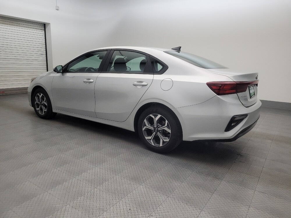 2021 Kia Forte in Glendale, AZ 85301 - 18121821 3