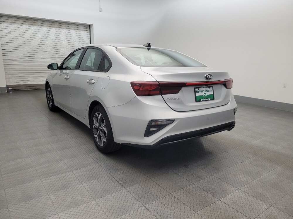 2021 Kia Forte in Glendale, AZ 85301 - 18121821 5