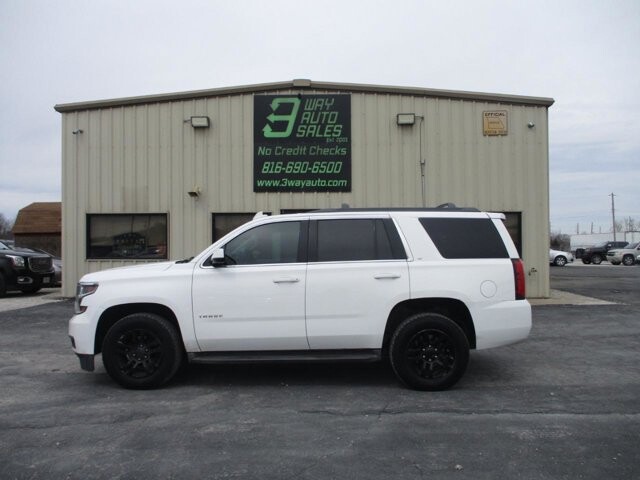 2015 Chevrolet Tahoe in Oak Grove, MO 64075 - 18121822 8