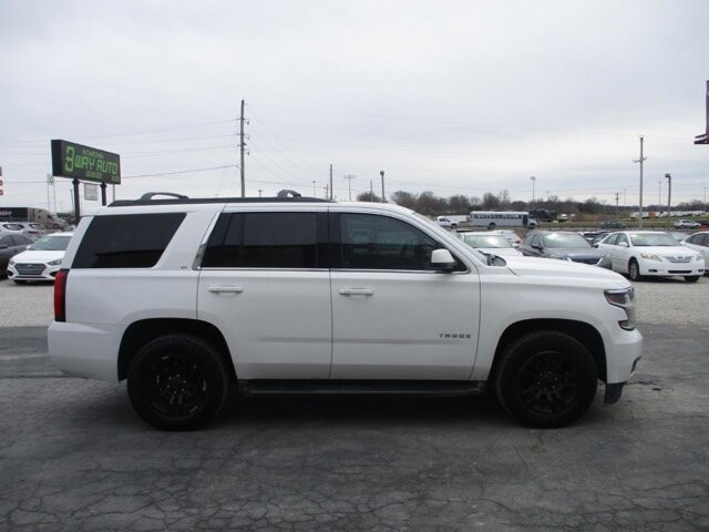 2015 Chevrolet Tahoe in Oak Grove, MO 64075 - 18121822 4