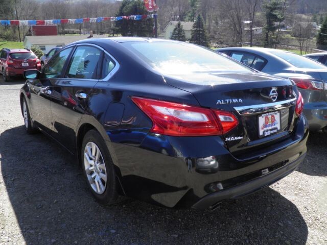 2017 Nissan Altima in Barton, MD 21521 - 18121831 5