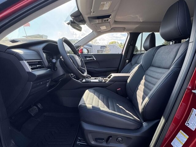 2026 Mitsubishi Outlander in Winchester, VA 22602 - 18121838 8