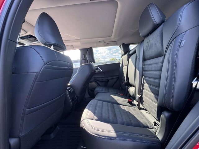 2026 Mitsubishi Outlander in Winchester, VA 22602 - 18121838 9