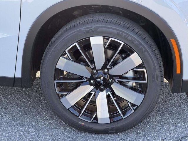 2026 Mitsubishi Outlander in Winchester, VA 22602 - 18121839 7