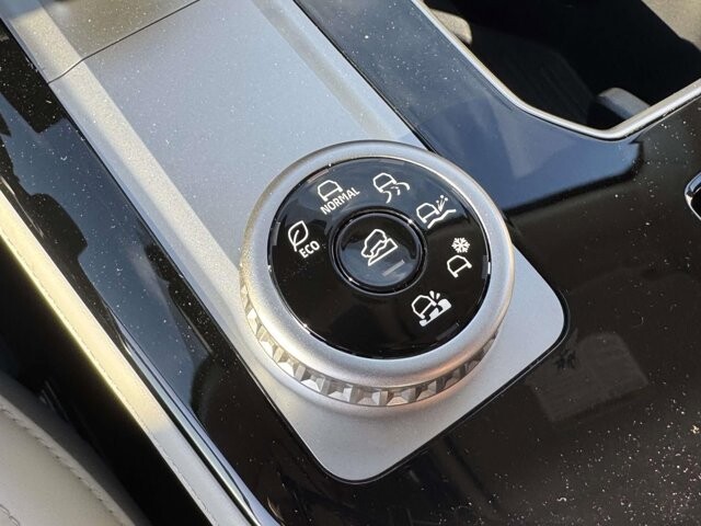 2026 Mitsubishi Outlander in Winchester, VA 22602 - 18121839 16