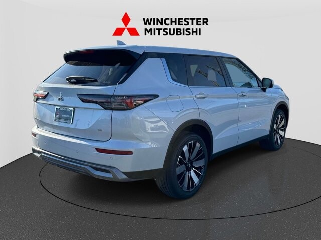 2026 Mitsubishi Outlander in Winchester, VA 22602 - 18121839 2