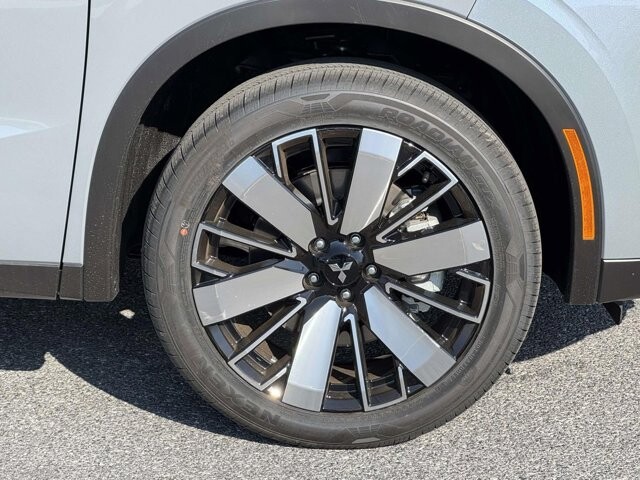 2026 Mitsubishi Outlander in Winchester, VA 22602 - 18121840 7