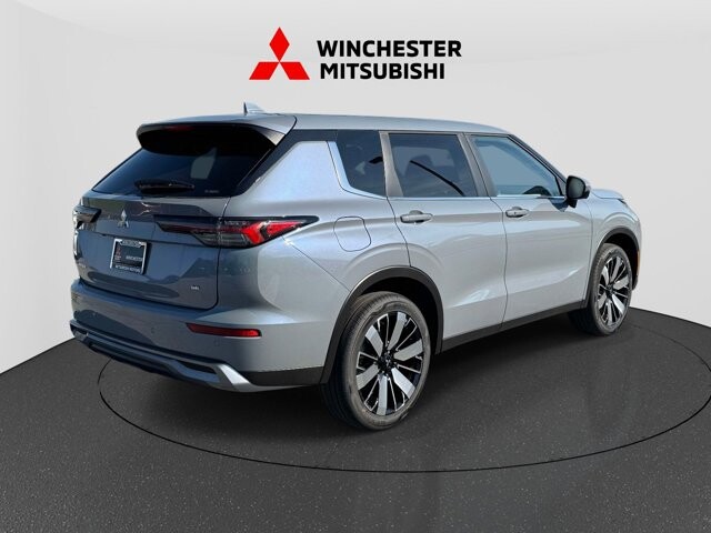 2026 Mitsubishi Outlander in Winchester, VA 22602 - 18121840 2
