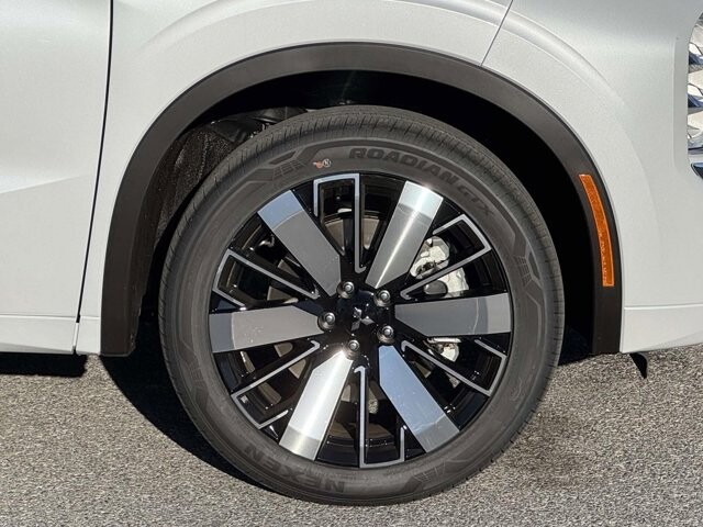 2026 Mitsubishi Outlander in Winchester, VA 22602 - 18121841 7