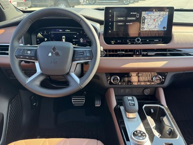 2026 Mitsubishi Outlander in Winchester, VA 22602 - 18121842 10