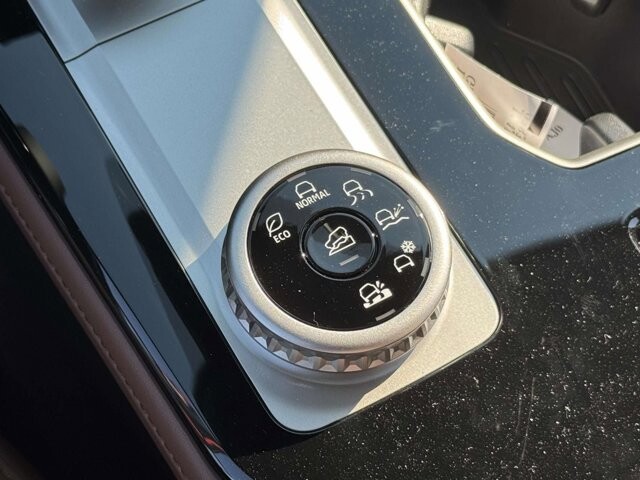 2026 Mitsubishi Outlander in Winchester, VA 22602 - 18121842 16