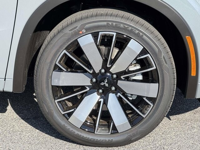 2026 Mitsubishi Outlander in Winchester, VA 22602 - 18121842 7