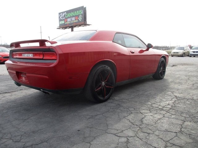 2011 Dodge Challenger in Oak Grove, MO 64075 - 18121853 5
