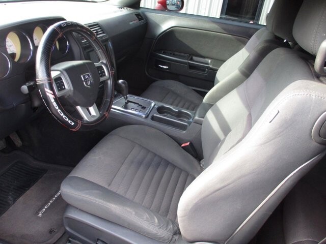 2011 Dodge Challenger in Oak Grove, MO 64075 - 18121853 9