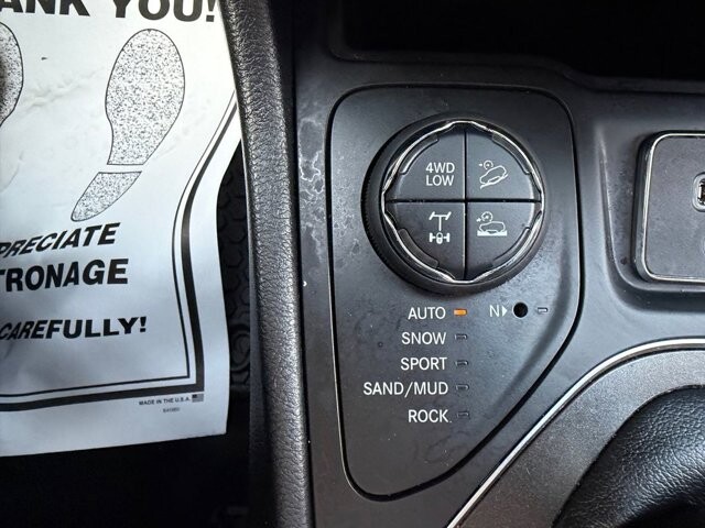 2020 Jeep Cherokee in Knoxville, TN 37920 - 18121854 25