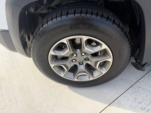 2020 Jeep Cherokee in Knoxville, TN 37920 - 18121854 29