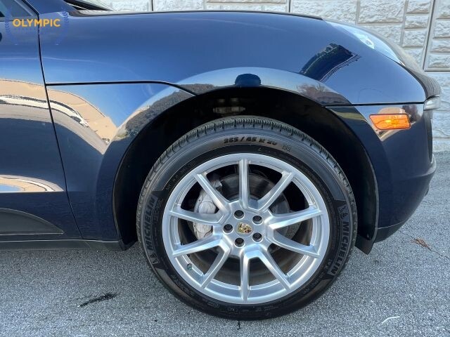 2017 Porsche Macan in Decatur, GA 30032 - 18121857 11