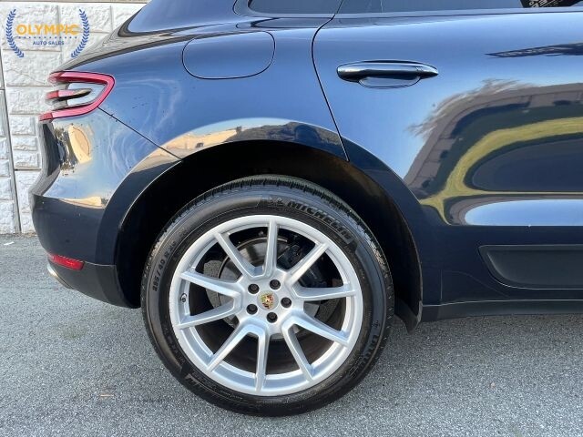 2017 Porsche Macan in Decatur, GA 30032 - 18121857 12
