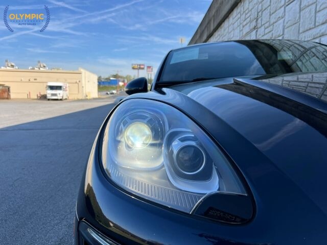 2017 Porsche Macan in Decatur, GA 30032 - 18121857 15