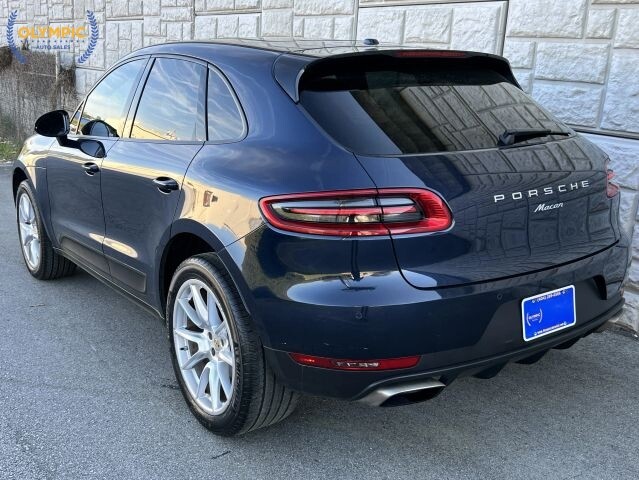 2017 Porsche Macan in Decatur, GA 30032 - 18121857 4