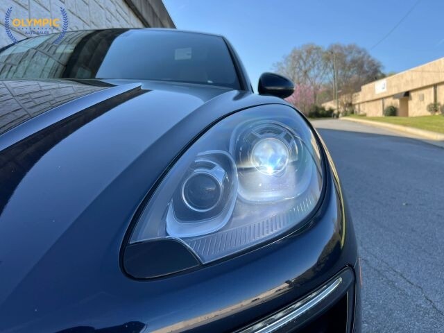 2017 Porsche Macan in Decatur, GA 30032 - 18121857 14