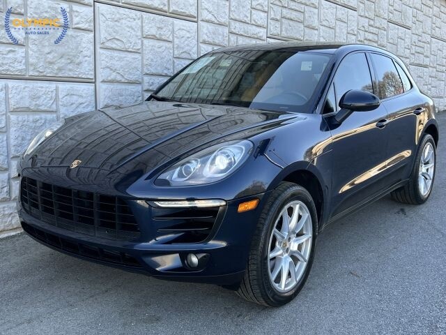 2017 Porsche Macan in Decatur, GA 30032 - 18121857