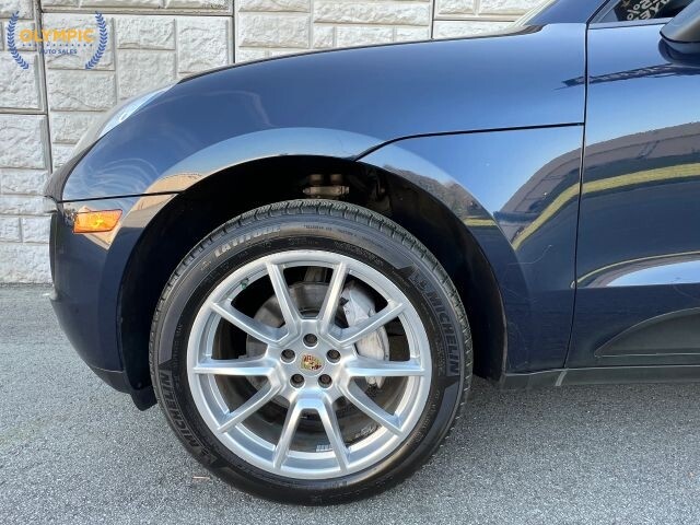 2017 Porsche Macan in Decatur, GA 30032 - 18121857 9