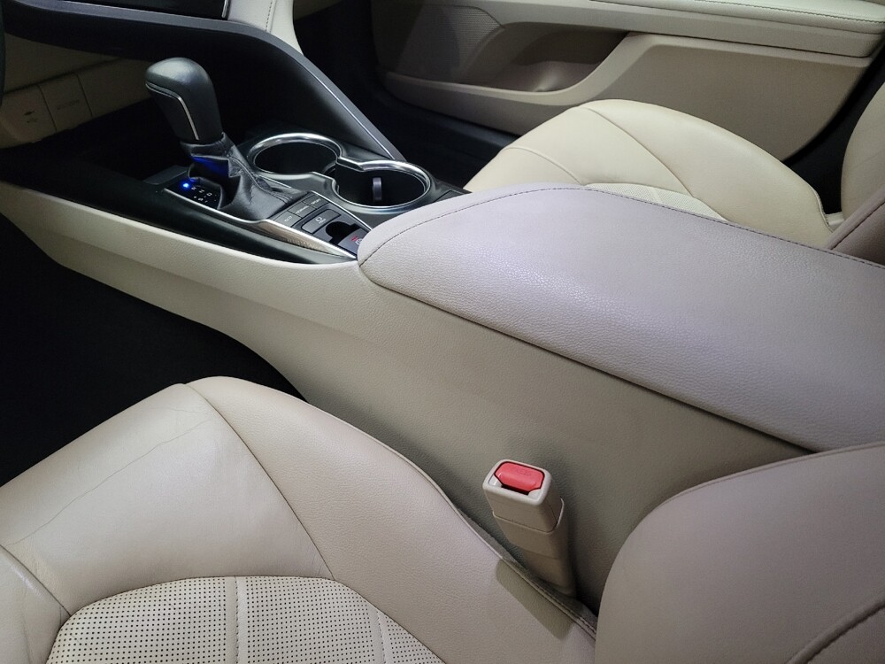 2018 Toyota Camry in Riverside, CA 92504 - 18121868 26