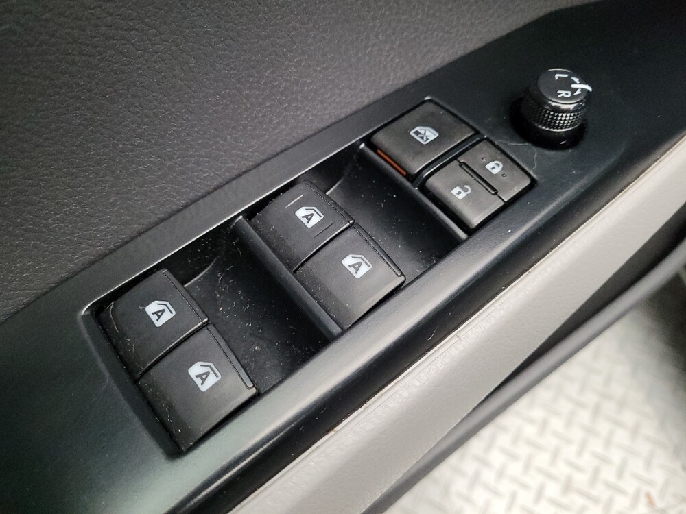 2020 Toyota Camry in Montclair, CA 91763 - 18121872 27