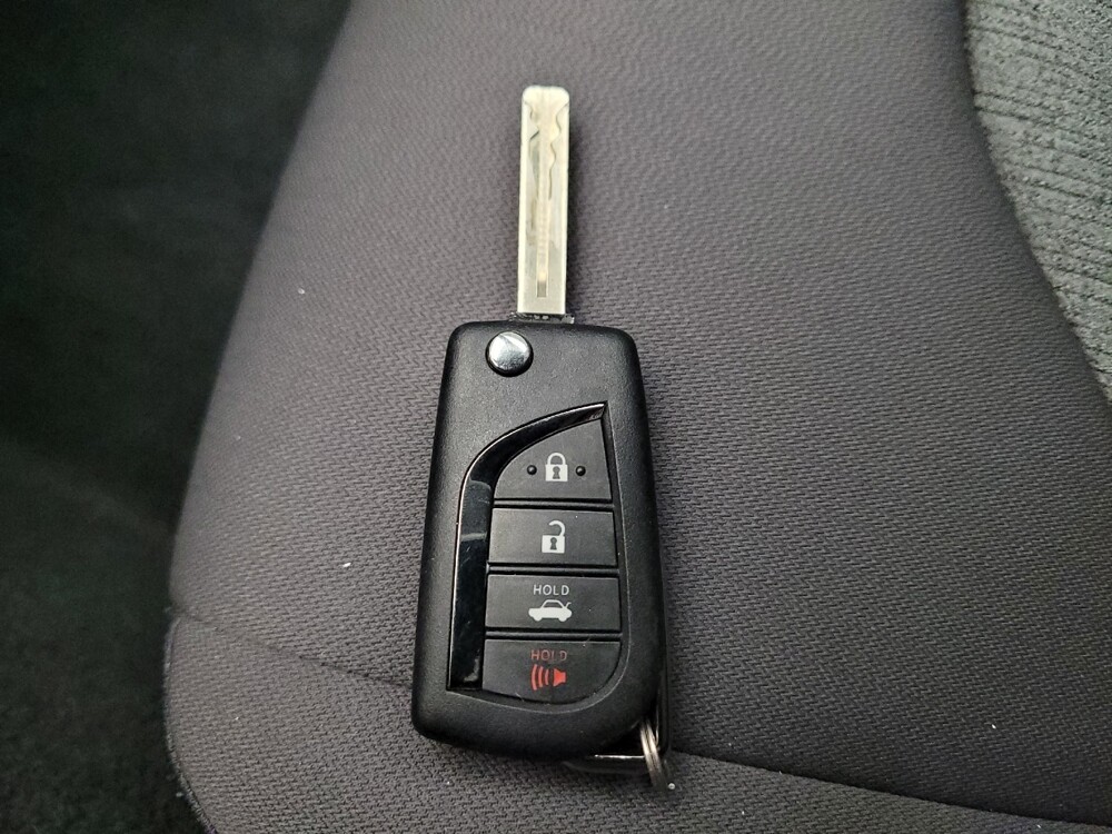 2020 Toyota Camry in Montclair, CA 91763 - 18121872 32