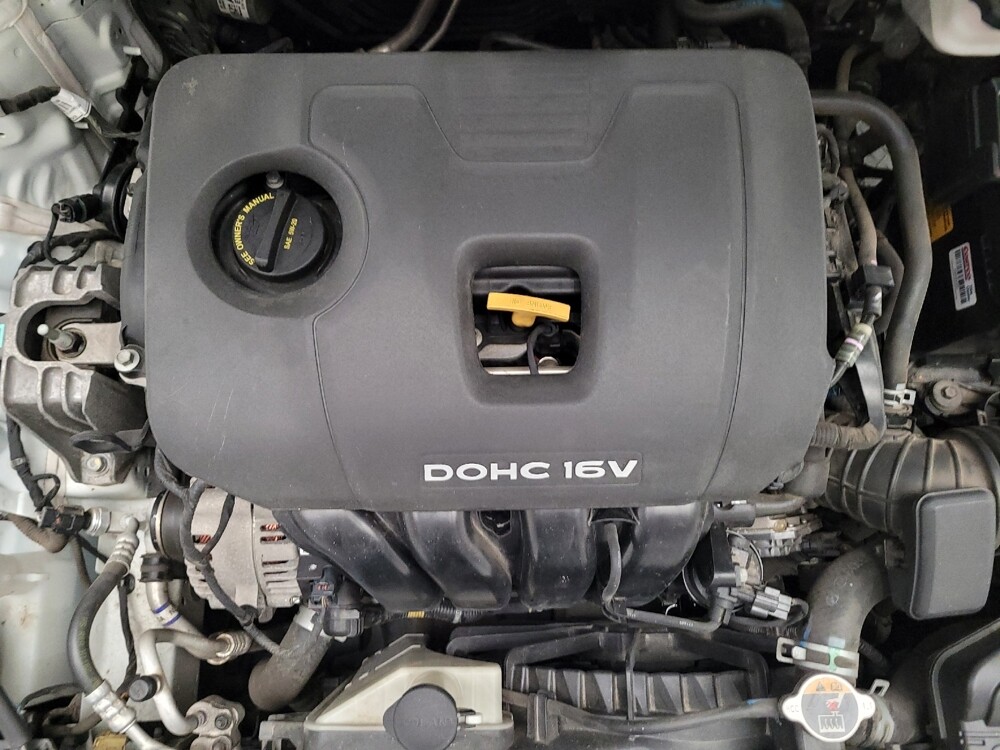 2018 Hyundai Elantra in Riverside, CA 92504 - 18121873 30