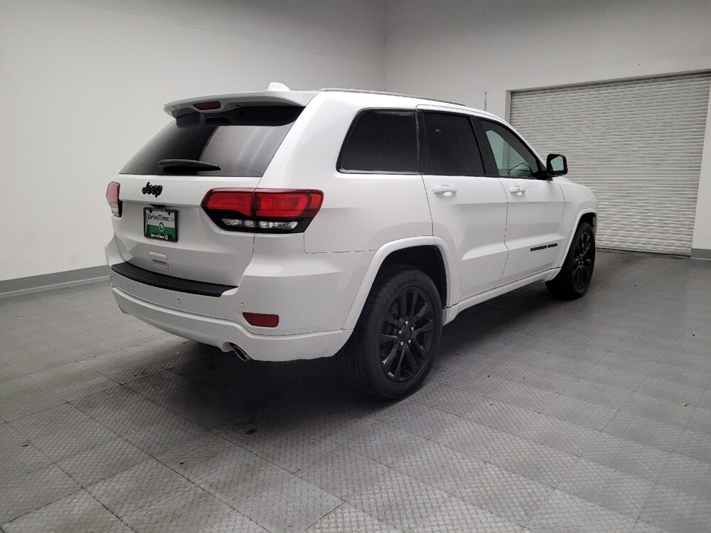 2019 Jeep Grand Cherokee in Downey, CA 90241 - 18121875 9