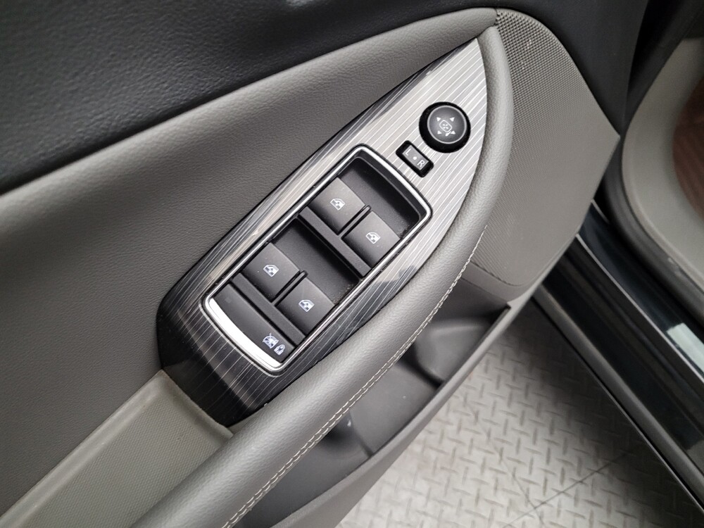 2018 Chevrolet Impala in Montclair, CA 91763 - 18121877 27