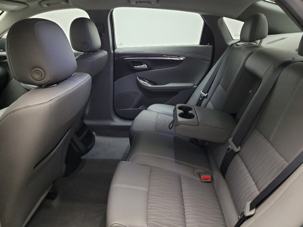 2018 Chevrolet Impala in Montclair, CA 91763 - 18121877 18