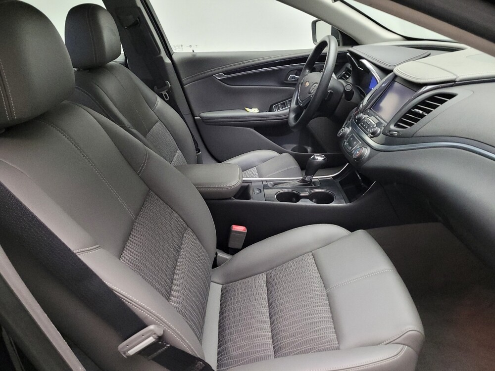 2018 Chevrolet Impala in Montclair, CA 91763 - 18121877 21