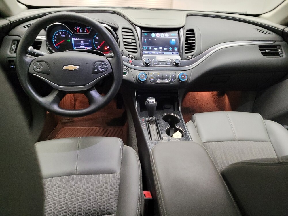 2018 Chevrolet Impala in Montclair, CA 91763 - 18121877 22