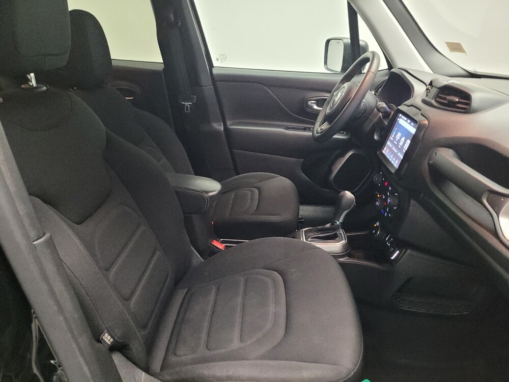 2022 Jeep Renegade in Downey, CA 90241 - 18121883 21