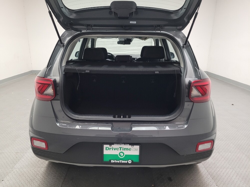 2025 Hyundai Venue in Downey, CA 90241 - 18121884 29