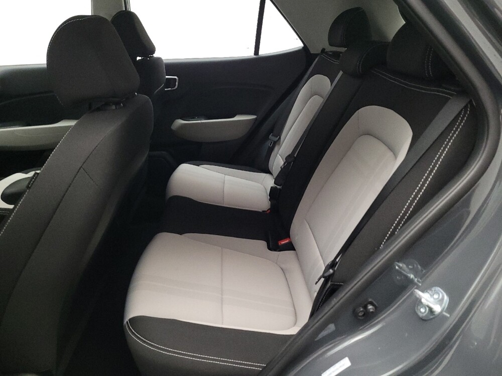 2025 Hyundai Venue in Downey, CA 90241 - 18121884 18