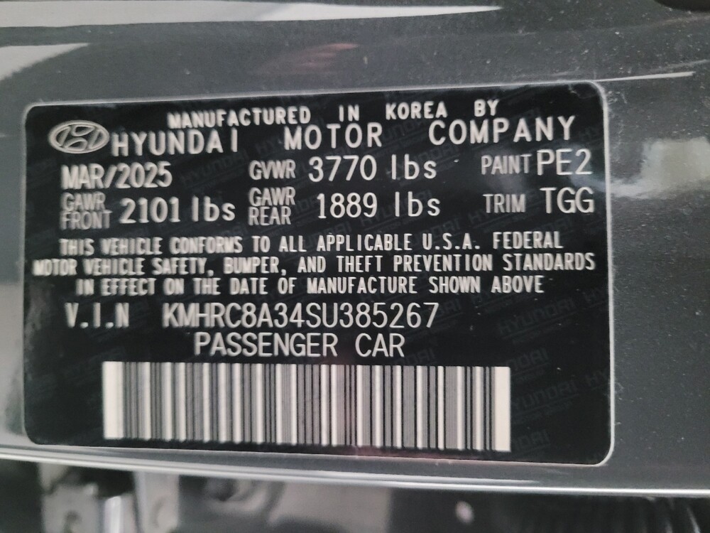 2025 Hyundai Venue in Downey, CA 90241 - 18121884 33