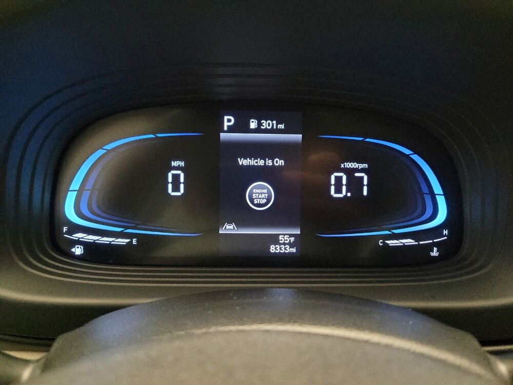 2025 Hyundai Venue in Downey, CA 90241 - 18121884 23