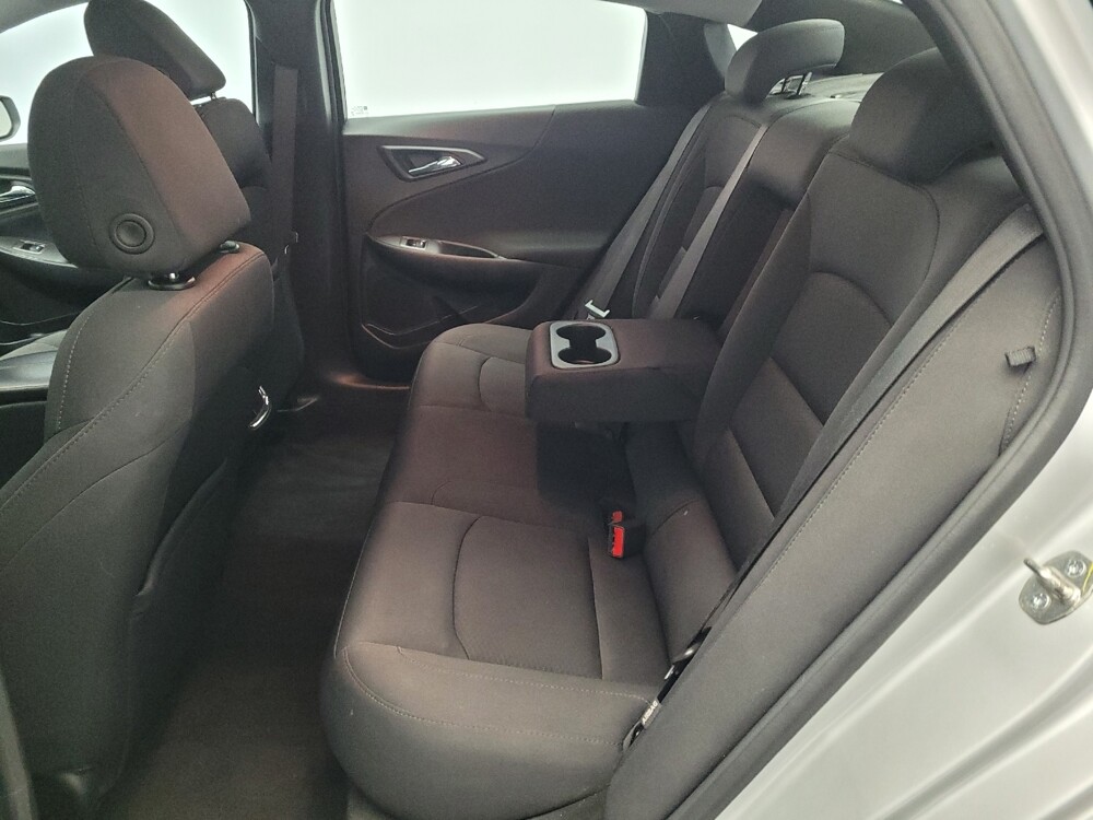 2022 Chevrolet Malibu in Montclair, CA 91763 - 18121885 18