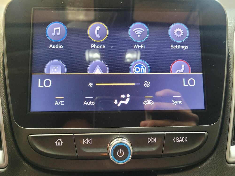 2022 Chevrolet Malibu in Montclair, CA 91763 - 18121885 25