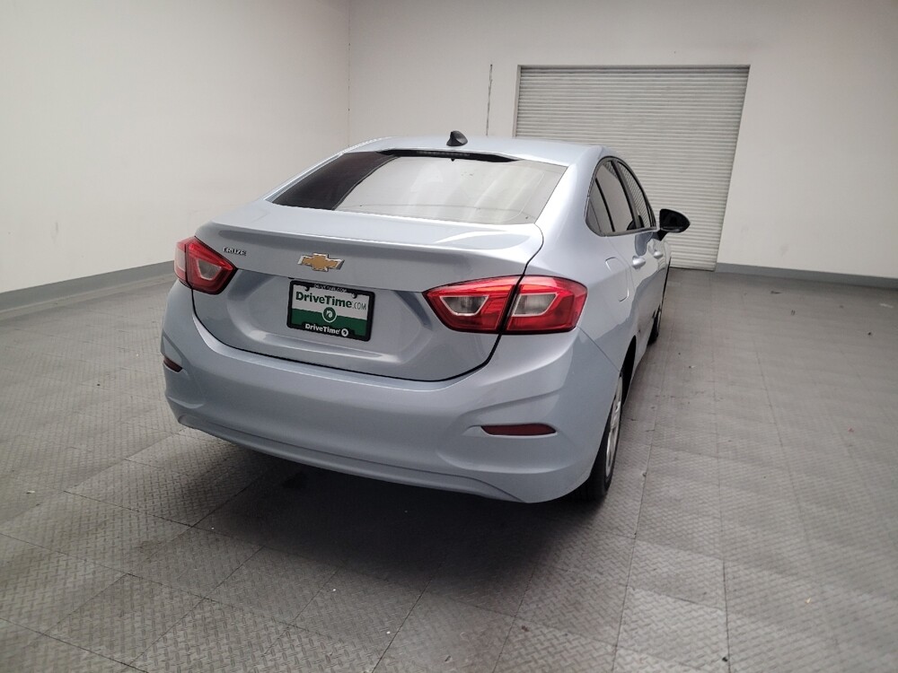 2018 Chevrolet Cruze in Sacramento, CA 95821 - 18121886 7