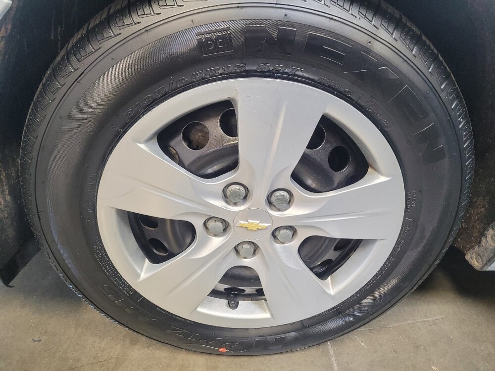 2018 Chevrolet Cruze in Sacramento, CA 95821 - 18121886 31