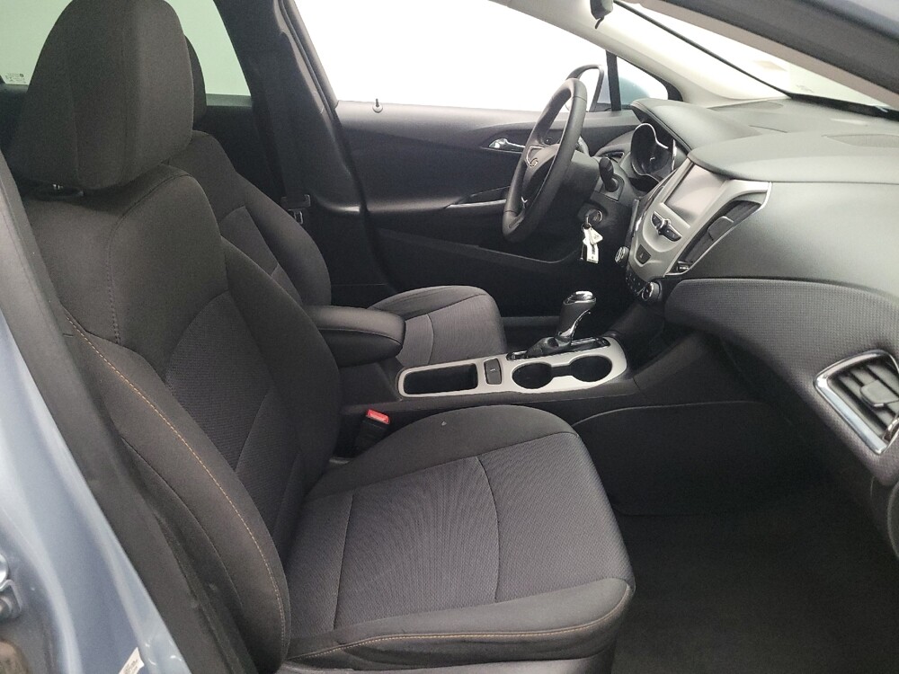 2018 Chevrolet Cruze in Sacramento, CA 95821 - 18121886 21