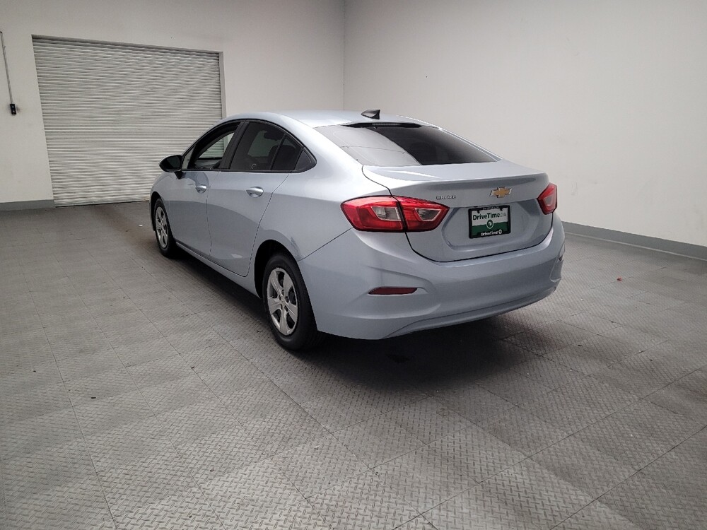 2018 Chevrolet Cruze in Sacramento, CA 95821 - 18121886 5