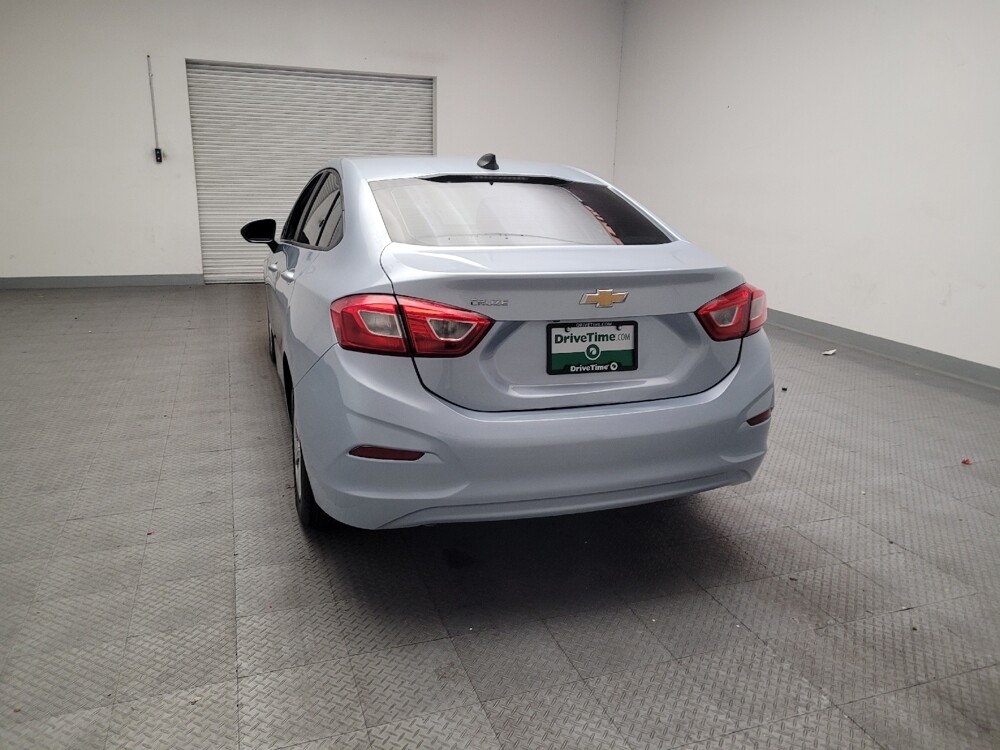 2018 Chevrolet Cruze in Sacramento, CA 95821 - 18121886 6